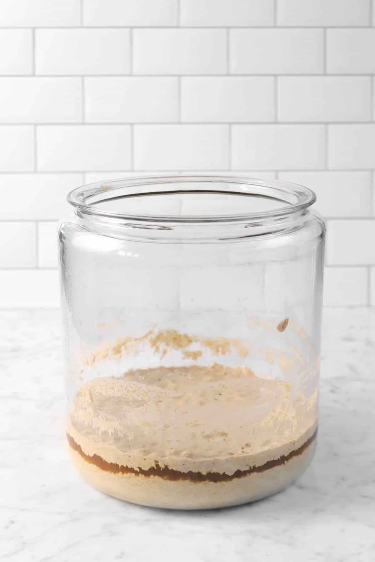 Sourdough Starter Kit: 650ml Jar, Thermometer, Scraper