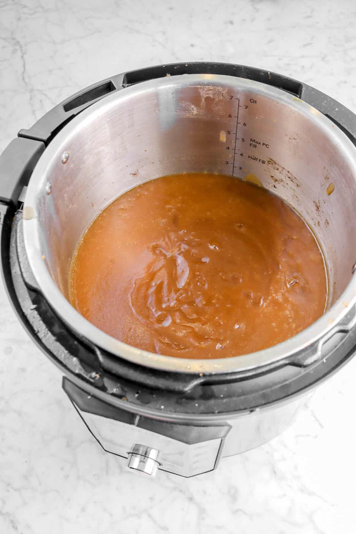 blended apple mixture in the instant pot