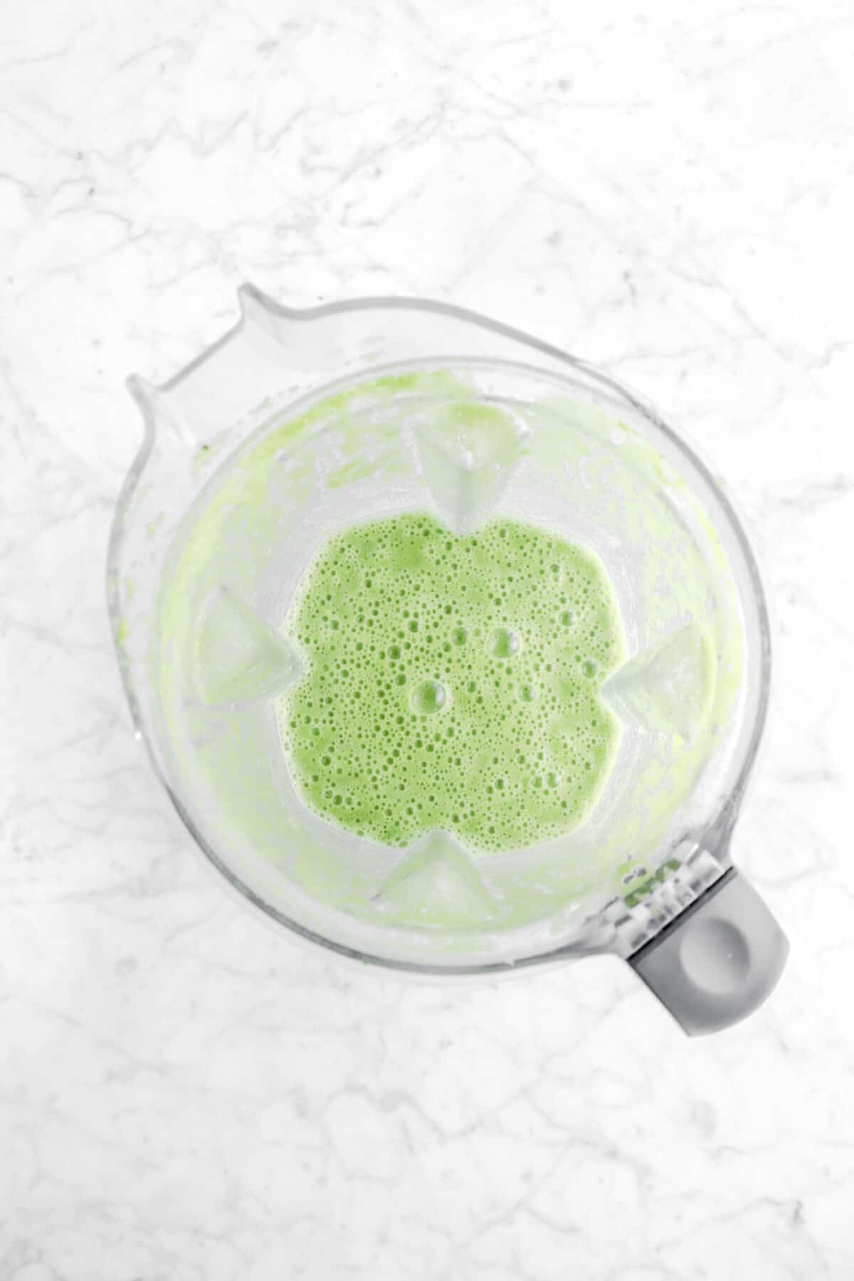 green juice in blender