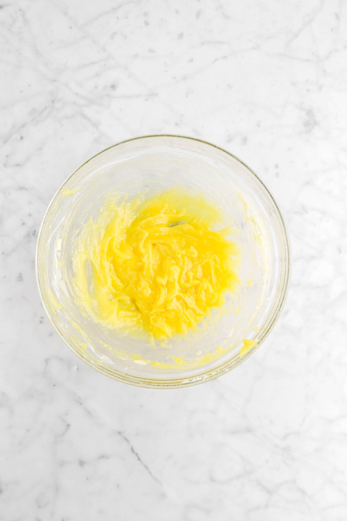 lemon curd in glass bowl