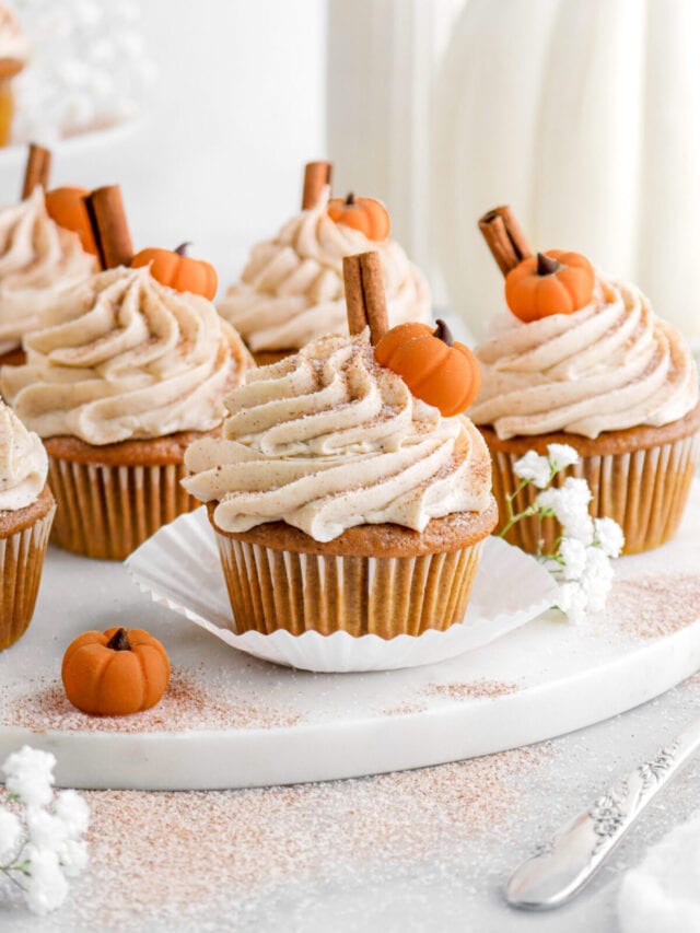 Spiced Pumpkin Cupcakes with Buttercream Frosting